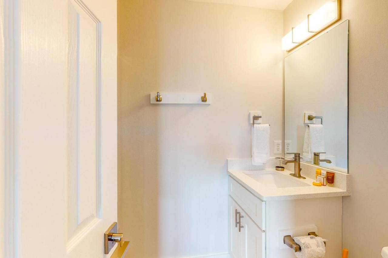 دستين Summer Lake Townhomes 17 المظهر الخارجي الصورة